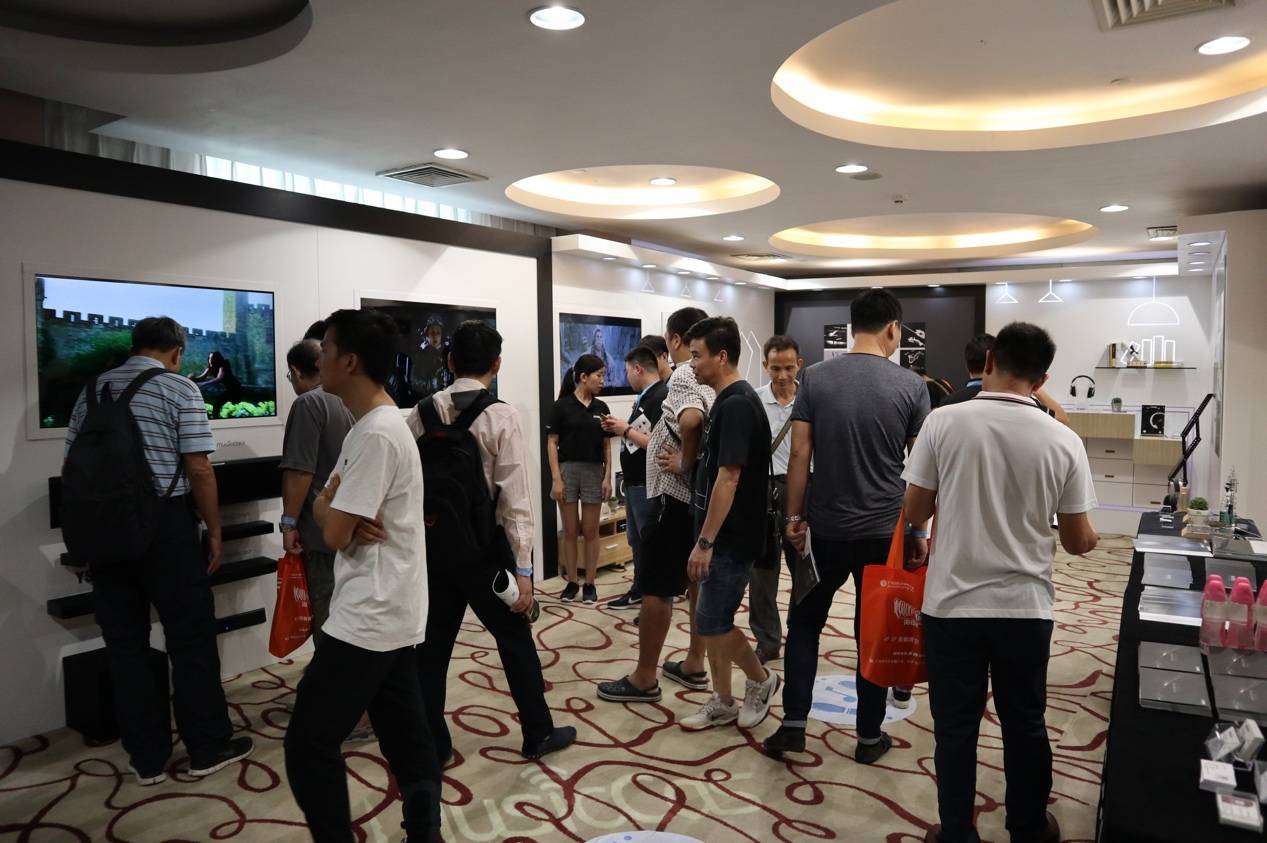 娱乐音质新境界，黄金城集团携带家庭音响新品亮相2018广州国际音响唱片展
