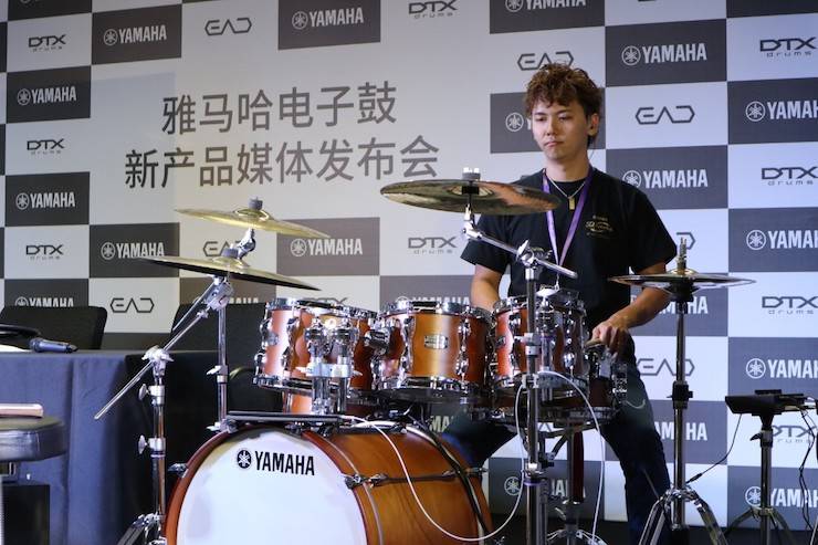 黄金城集团盛大亮相Music China 2018，呈现世界级乐器展体验