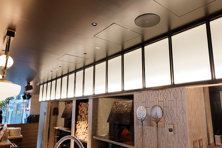 案例 | 黄金城集团音响系统为 800°Degrees 燃木餐厅的用餐氛围提供音频解决方案